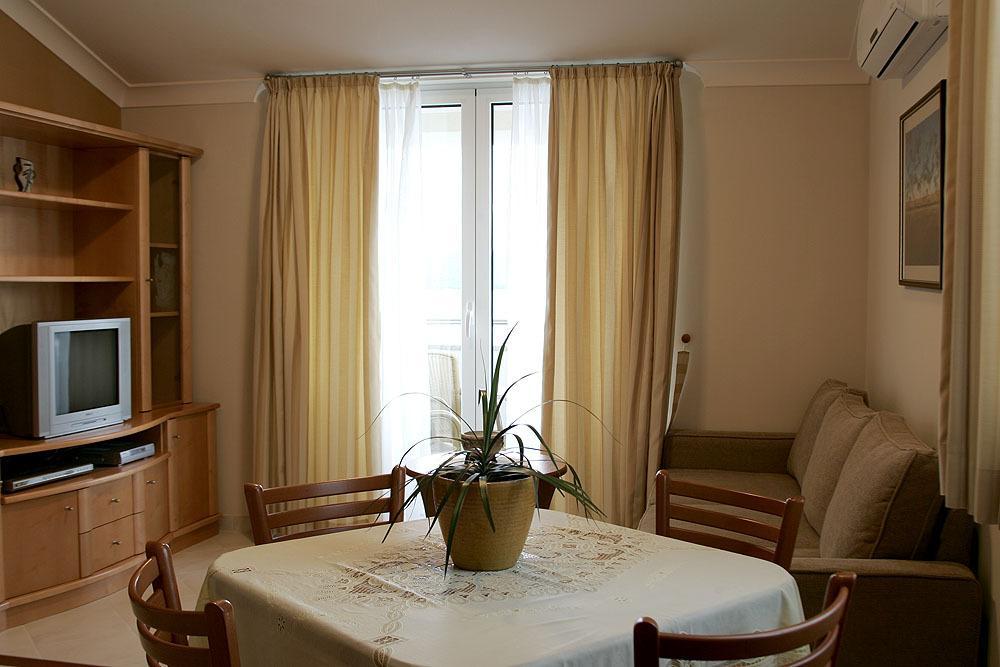 Villa Koala Apartments Zaboric Δωμάτιο φωτογραφία